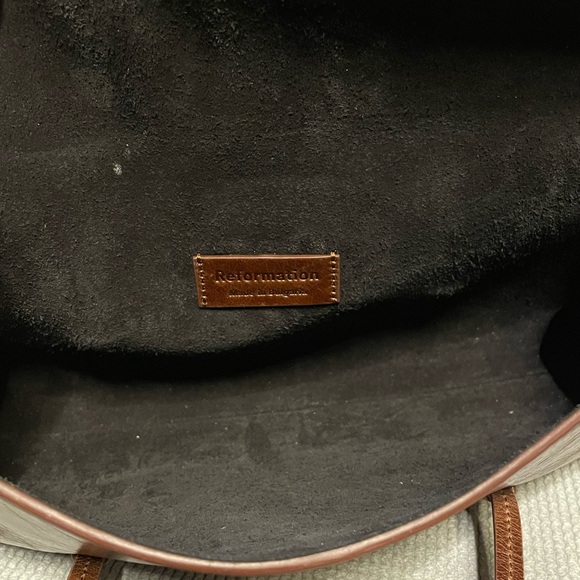 Reformation Elena Shoulder Bag Chestnut Leather - Picture 9 of 9